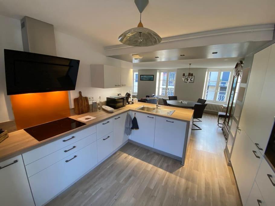 Appartement Les Corsaires Гранвиль Экстерьер фото